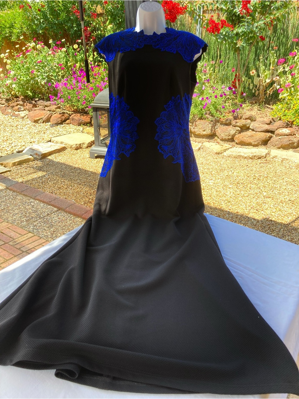 Tadashi Shoji Neoprene Stretch Dress Gown Royal Blue Floral Appliqué Size M